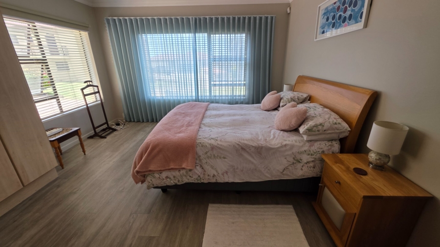 3 Bedroom Property for Sale in Seemeeu Park Western Cape